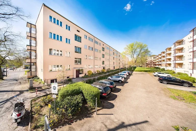 Helle 2,5-Zimmer-Wohnung mit Balkon und Tageslichtbad – provisionsfrei — photo 1